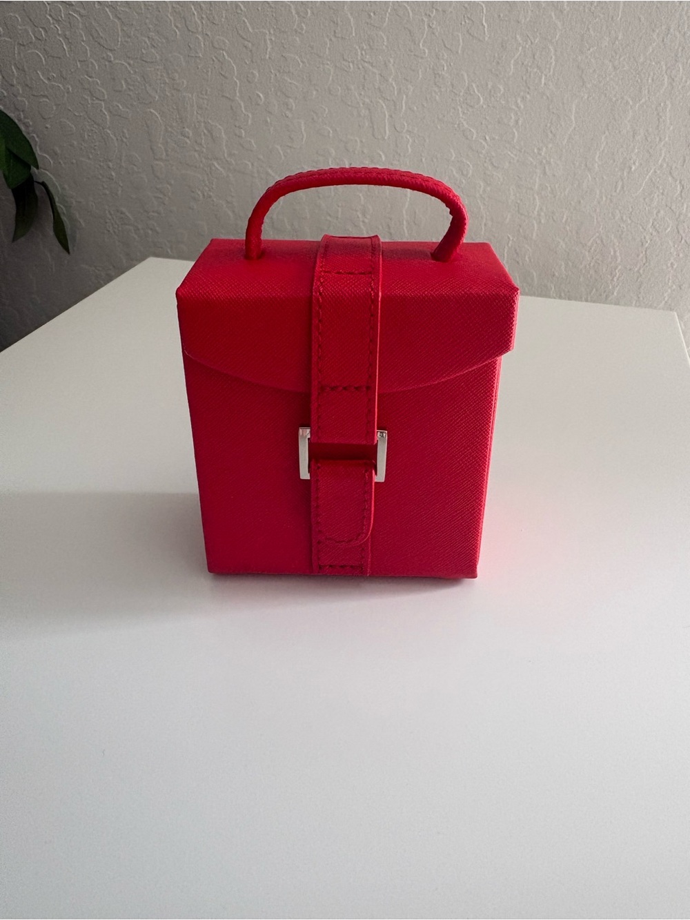 Wolf Heritage Leather Fold-Out Travel Red Jewelry Box